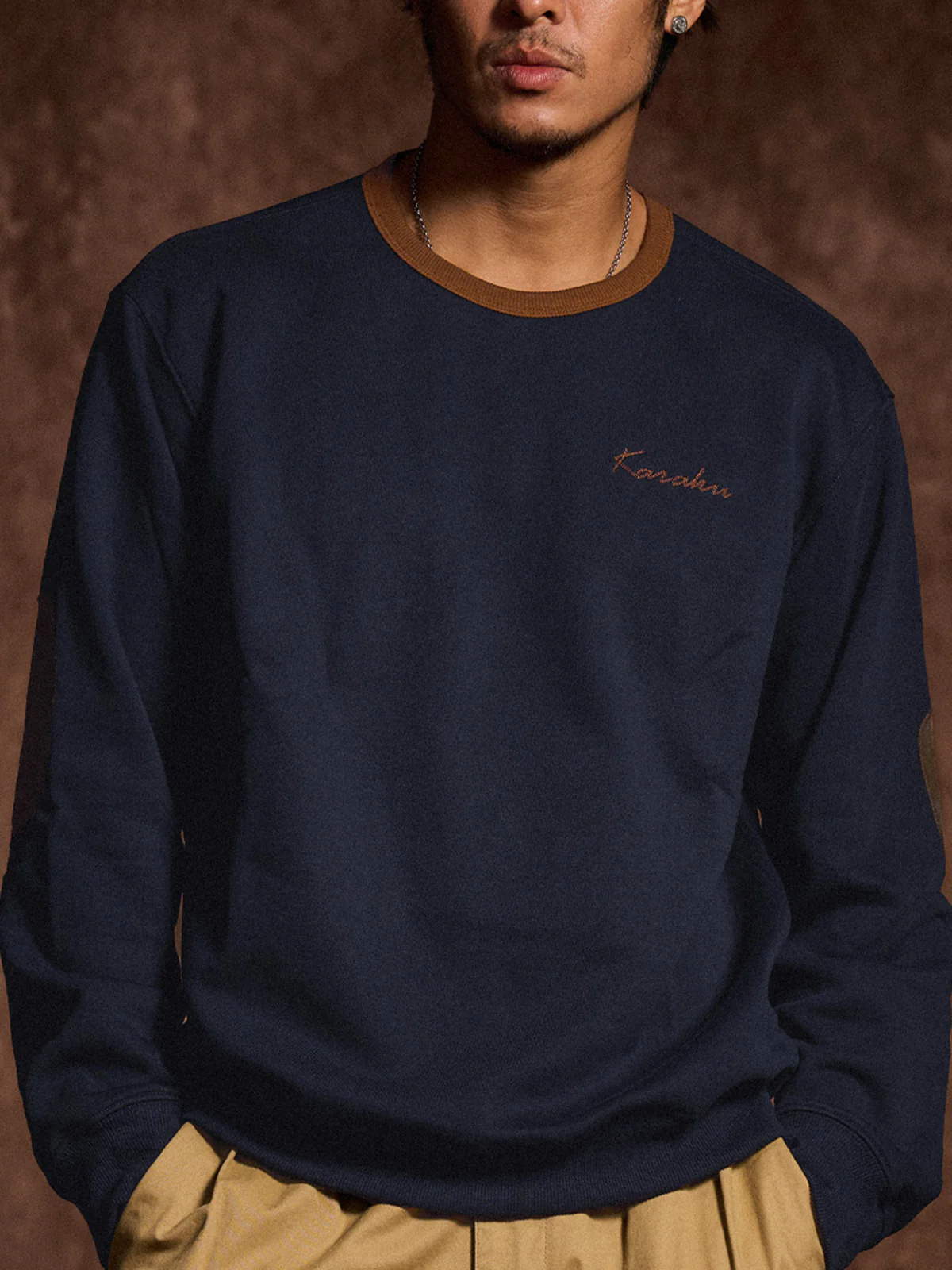 "KaraKu" Embroidery Elbow Suede Patches Brushed Cotton Sweatshirt - Image 8